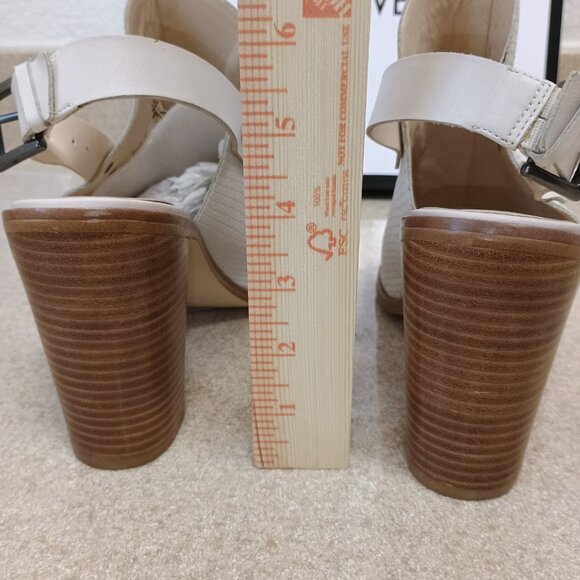 NWT Nine West 9.5 Buckle Ankle Booties White Textured Leather Block Heel PeepToe - Picture 5 of 7